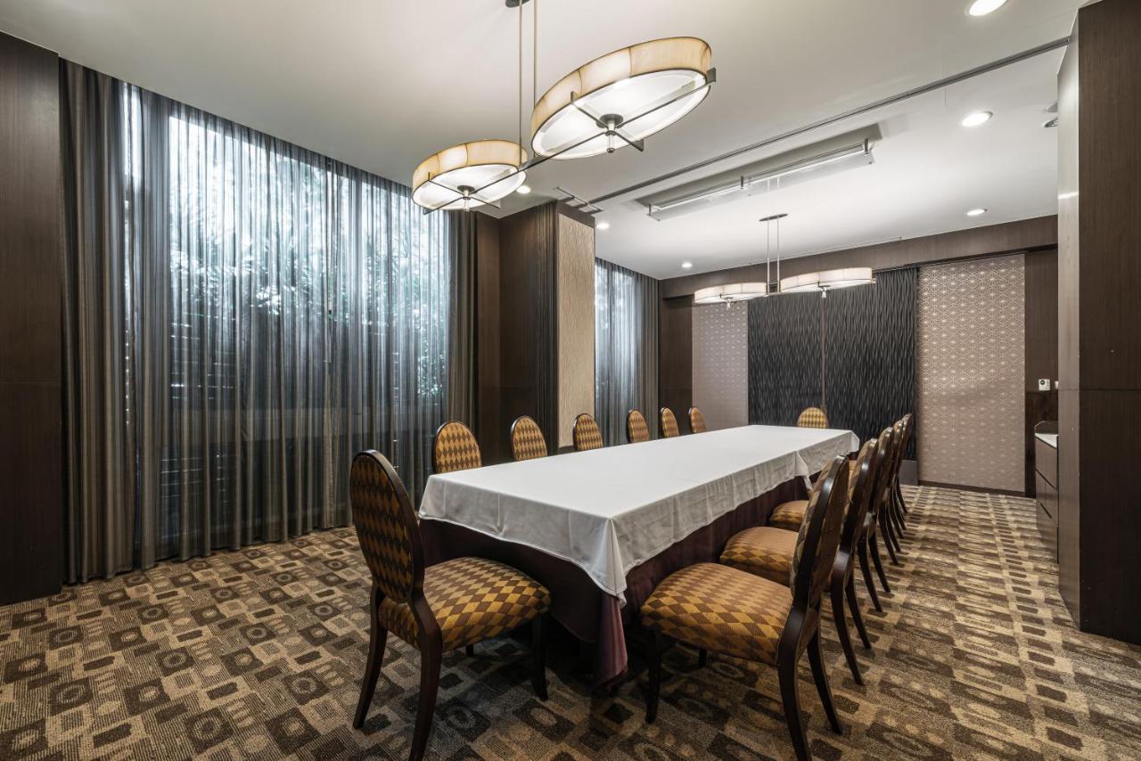 Taipung Suites Тайнань Экстерьер фото
