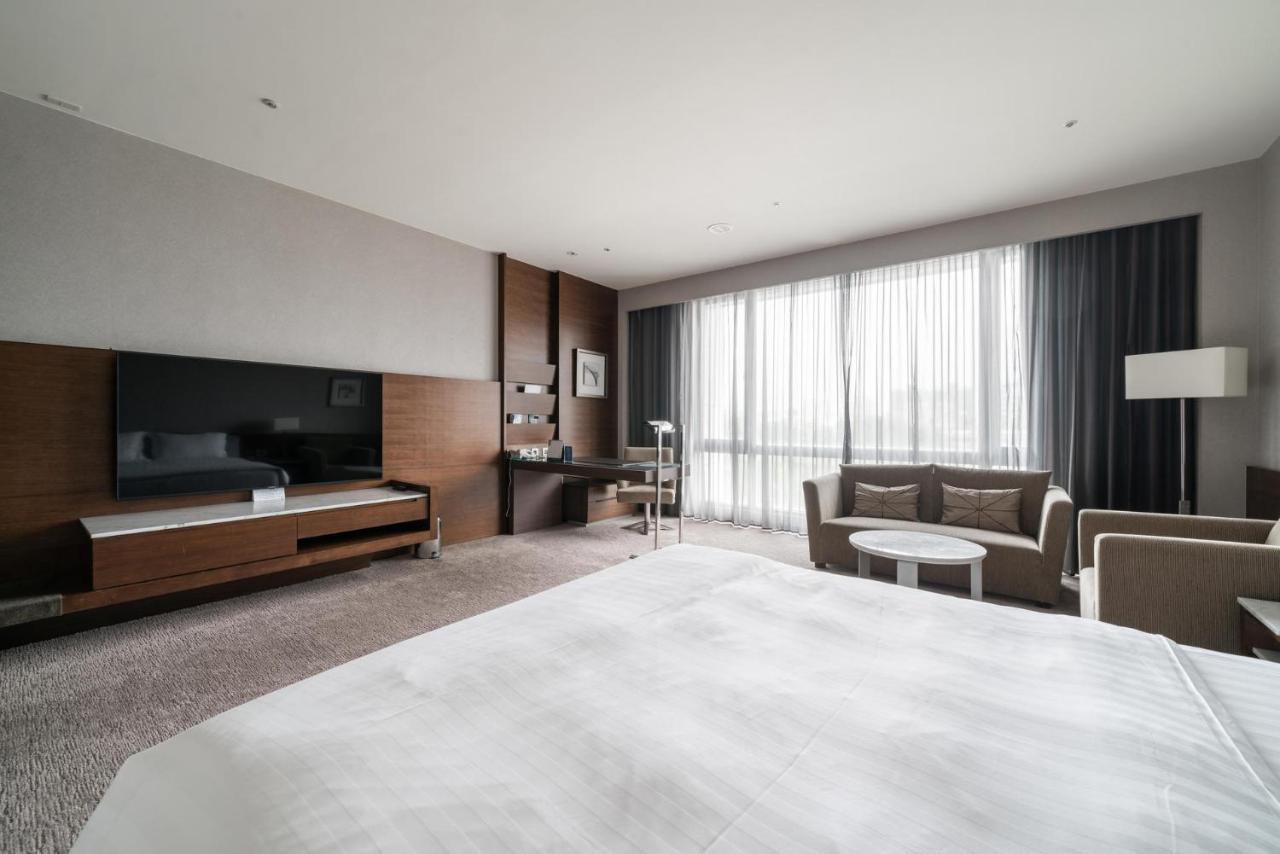 Taipung Suites Тайнань Экстерьер фото